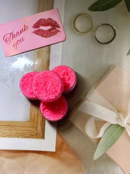 Fluffy Lipscrub ๐ธ