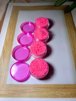 Fluffy Lipscrub ๐ธ